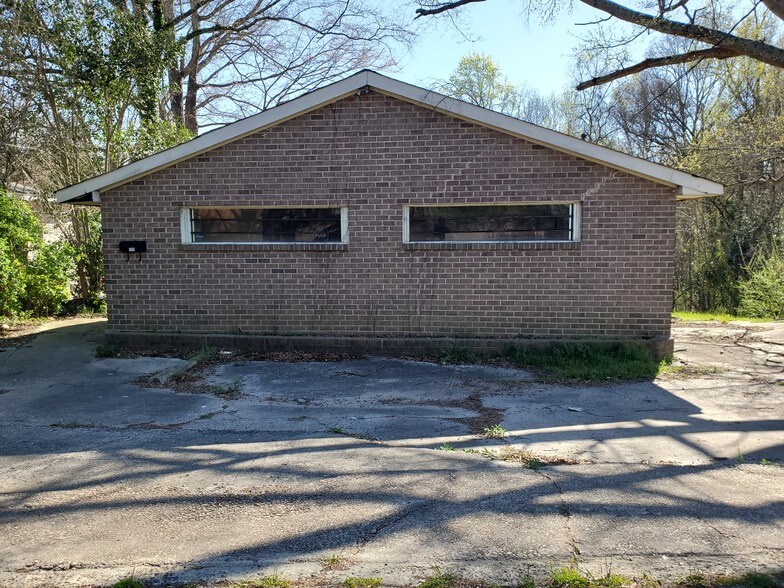 112 E Cornwallis Rd, Durham, NC 27707