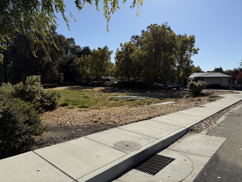 7605 Morro Rd, Atascadero, CA for sale - Building Photo - Image 3 of 10