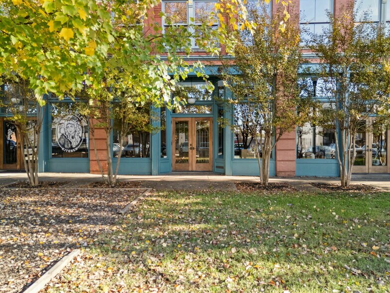 8-12 Emory, Knoxville, TN for lease - Building Photo - Image 2 of 17