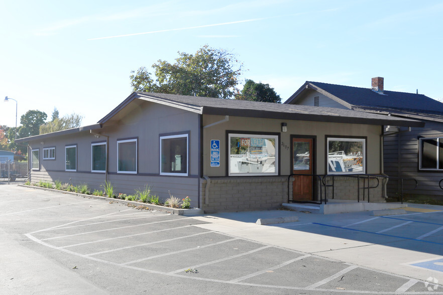 2607 Esplanade, Chico, CA for sale - Primary Photo - Image 1 of 1