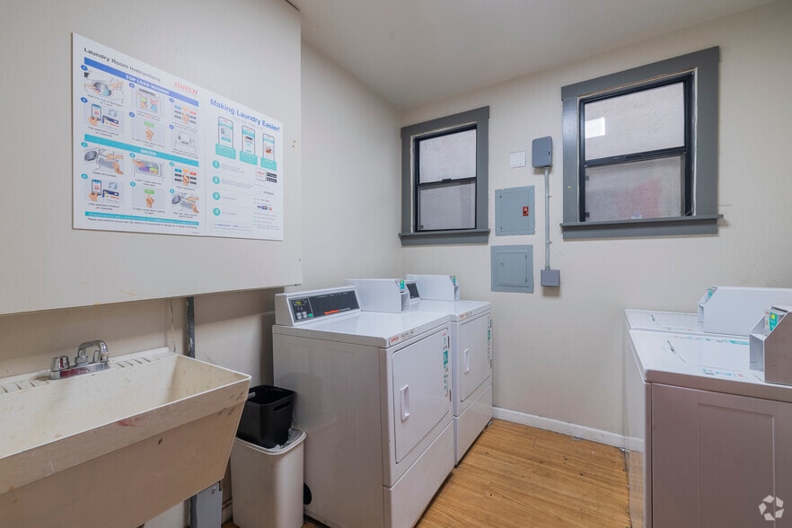 147 W Richmond Ave, Richmond, CA for sale - Interior Photo - Image 3 of 22