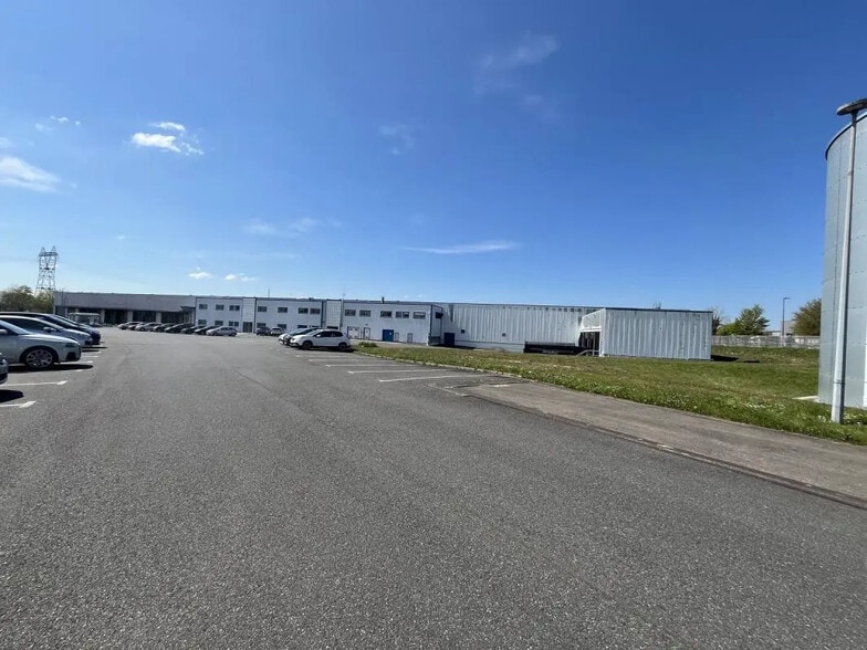 Industrial in Pontchâteau for sale - Building Photo - Image 1 of 17