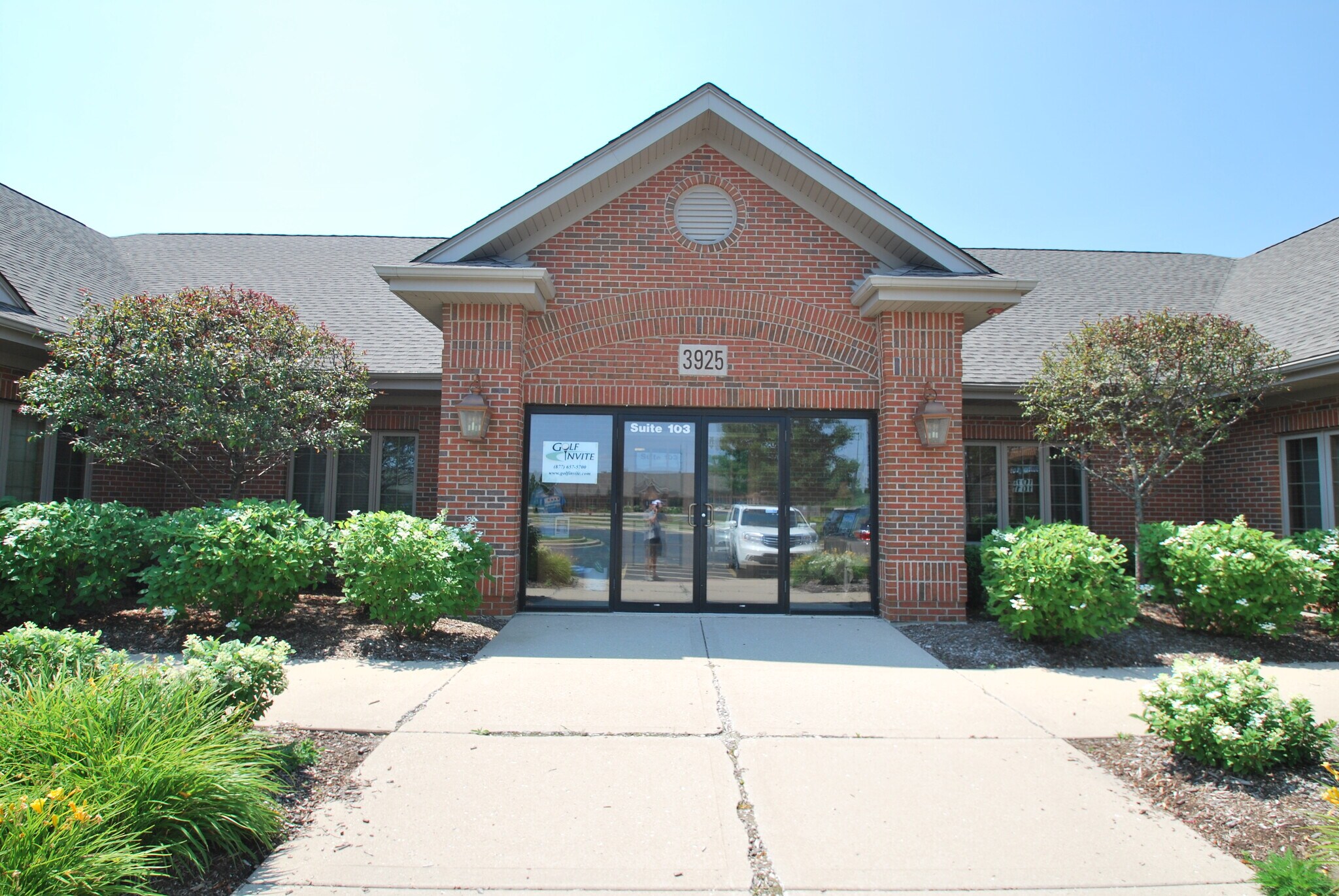 3925 75th St, Aurora, IL for sale Primary Photo- Image 1 of 1