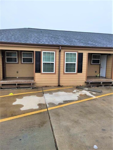 4505 18th St, Bacliff, TX for sale - Building Photo - Image 3 of 22