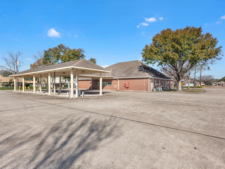 910 Fairmont Pky, Pasadena, TX for sale - Building Photo - Image 3 of 24