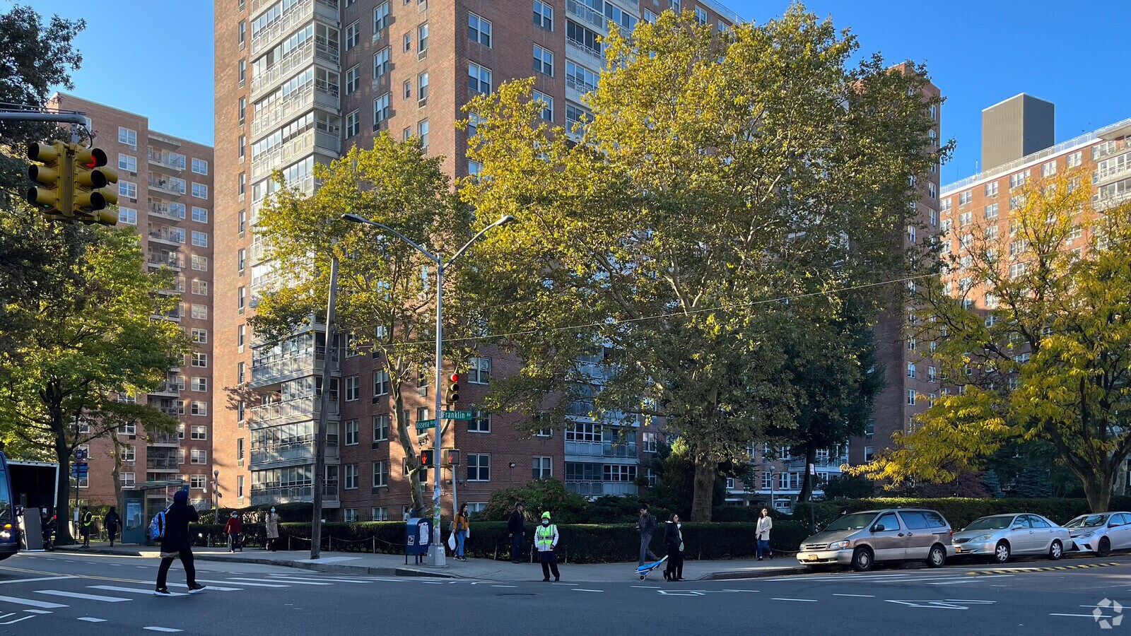 4310 Kissena Blvd, Flushing, NY 11355