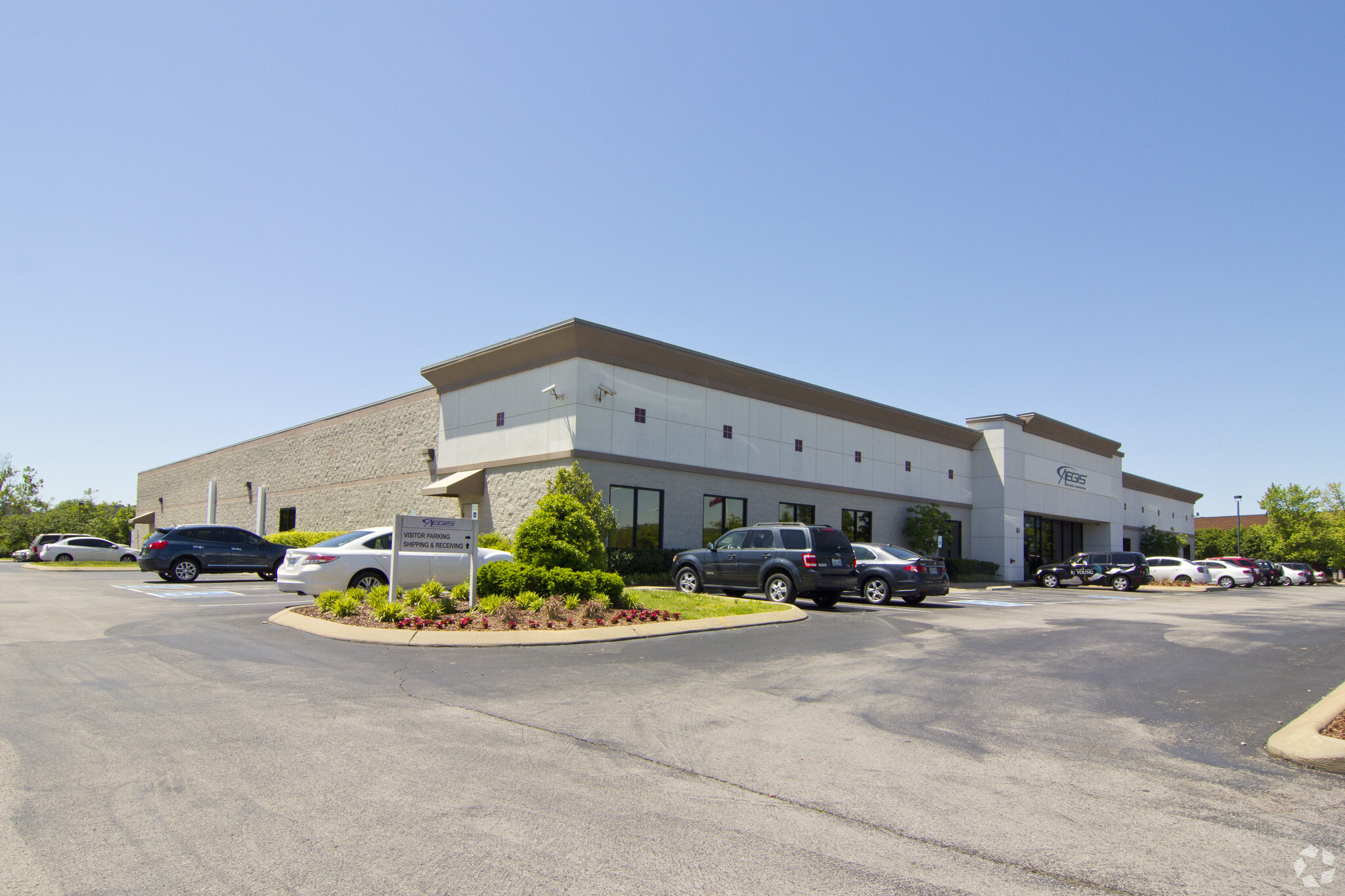 515 Great Circle Rd, Nashville, TN for lease Primary Photo- Image 1 of 8