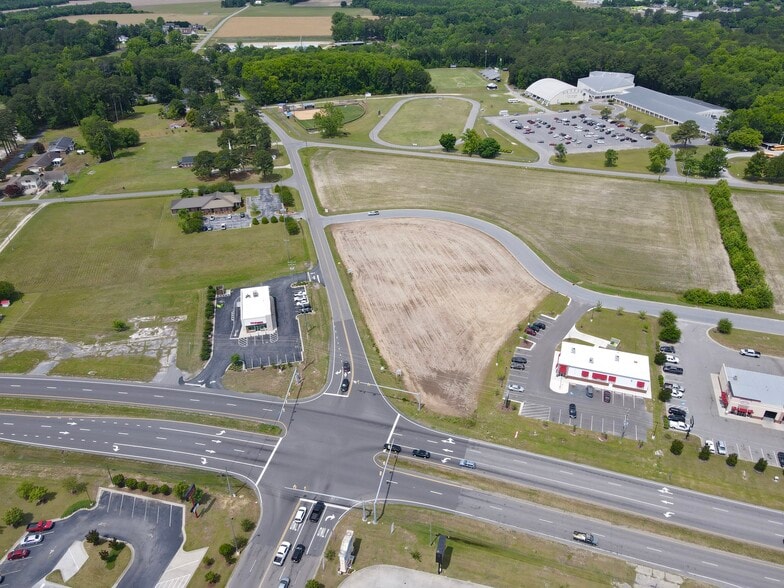 Brentway Ave, Williamston, NC for sale - Building Photo - Image 1 of 16