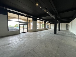 Salop St, Wolverhampton for lease Interior Photo- Image 2 of 4