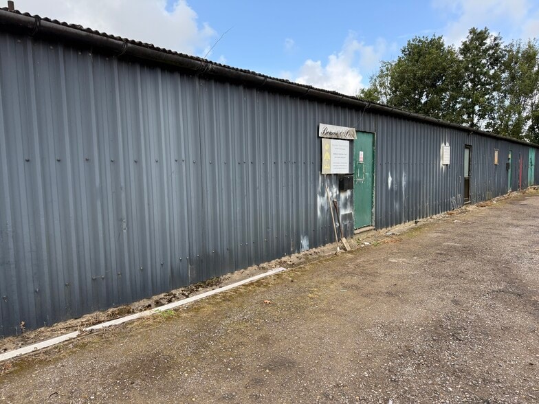 Unit 23B Henfield Rd, Hassocks for lease - Building Photo - Image 3 of 5