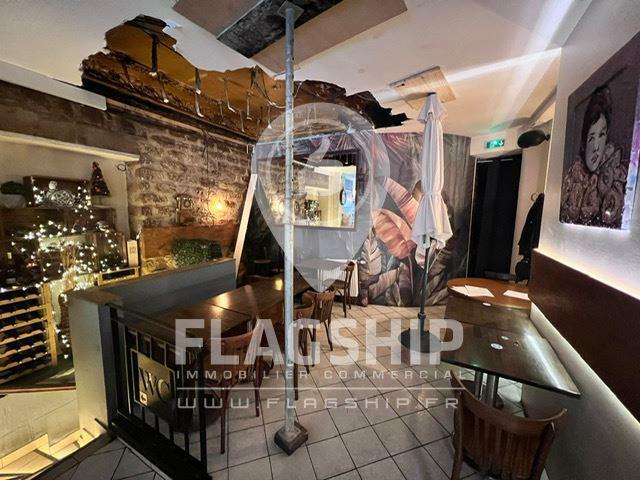 Retail in Paris for lease Interior Photo- Image 1 of 7