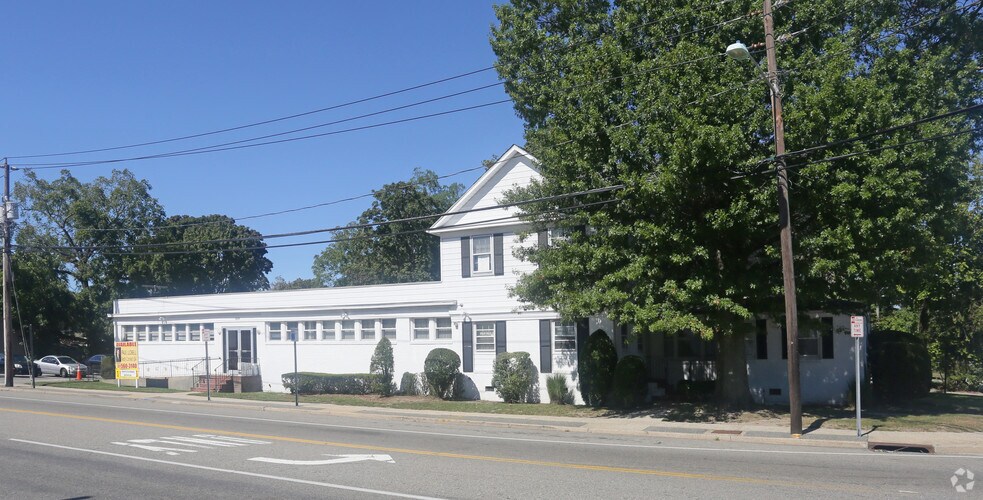 1855 Union Blvd, Bay Shore, NY 11706