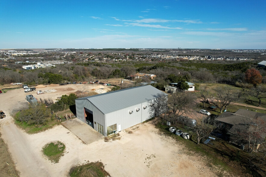 3504 Rogge Ln, Austin, TX for lease - Building Photo - Image 3 of 8
