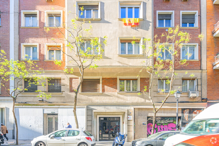 Calle De Santa Cruz De Marcenado, 9, Madrid, Madrid for sale - Building Photo - Image 2 of 4