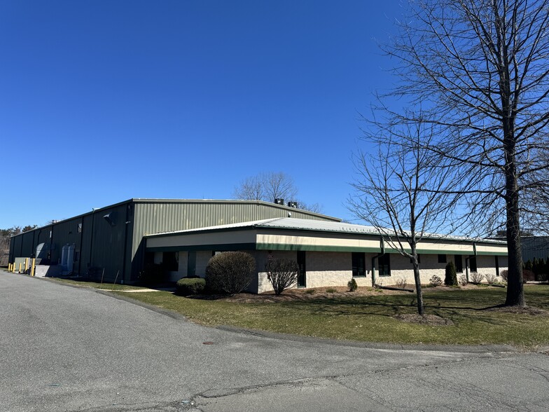 155 Industrial Dr, Northampton, MA for sale - Building Photo - Image 3 of 20