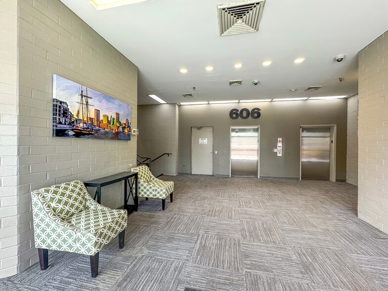 606 Baltimore Ave, Towson, MD for sale - Building Photo - Image 3 of 17