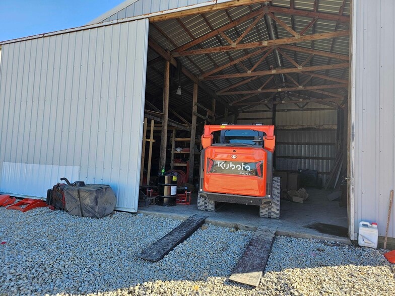 727 E Main St, Waukon, IA for lease - Building Photo - Image 3 of 6