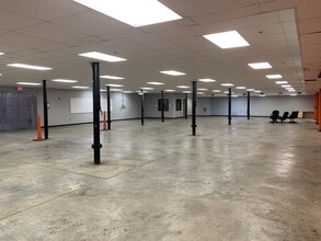 7720 Philips Hwy, Jacksonville, FL for lease Interior Photo- Image 2 of 4