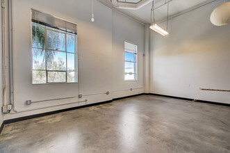 6311 Romaine St, Los Angeles, CA for lease Interior Photo- Image 2 of 6