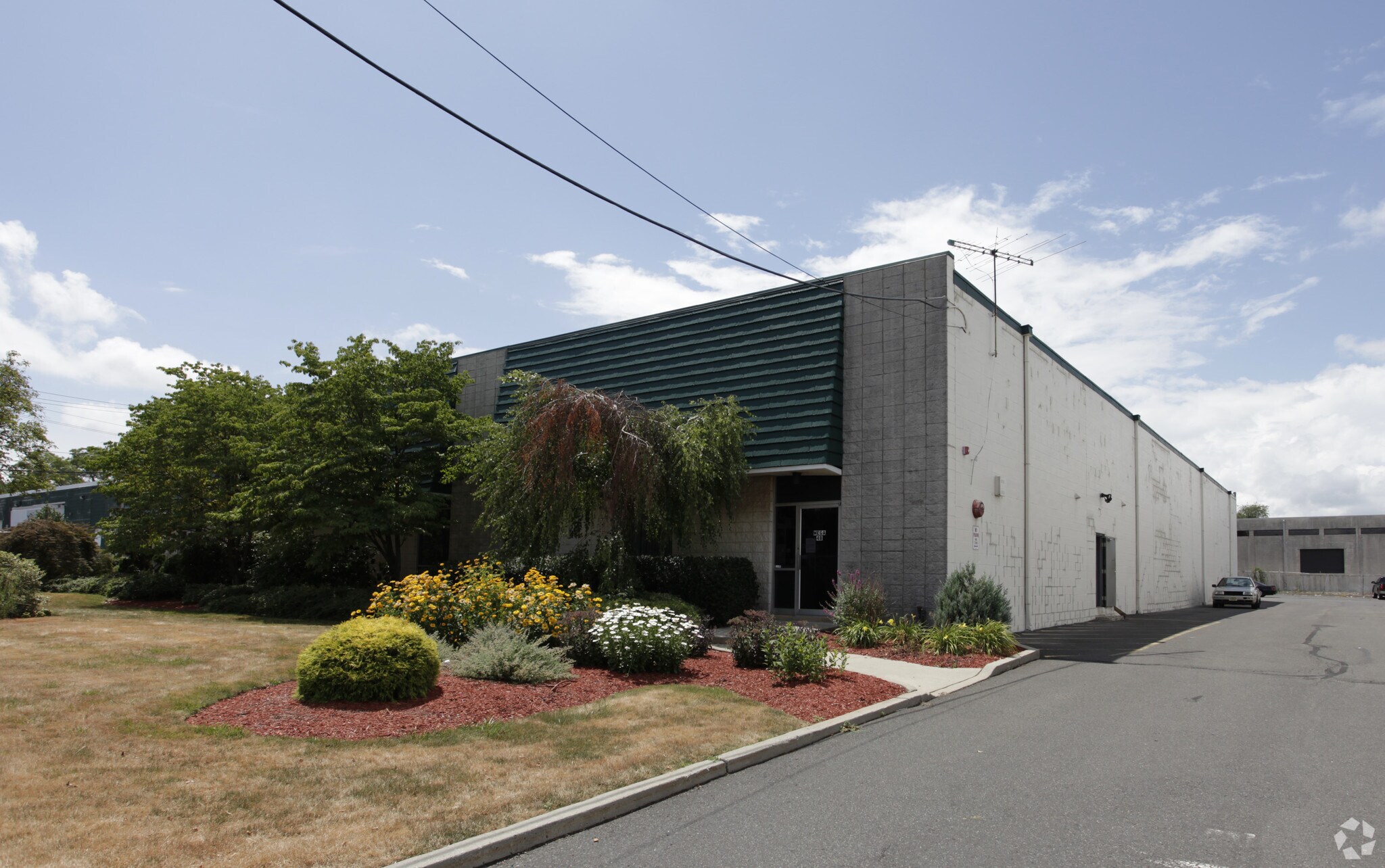 4 Jules Ln, New Brunswick, NJ for sale Primary Photo- Image 1 of 1