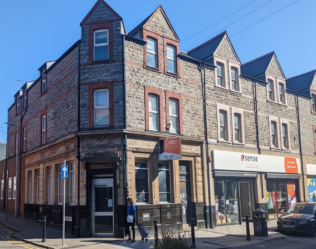 73 Holton Rd, Barry for lease Building Photo- Image 1 of 1