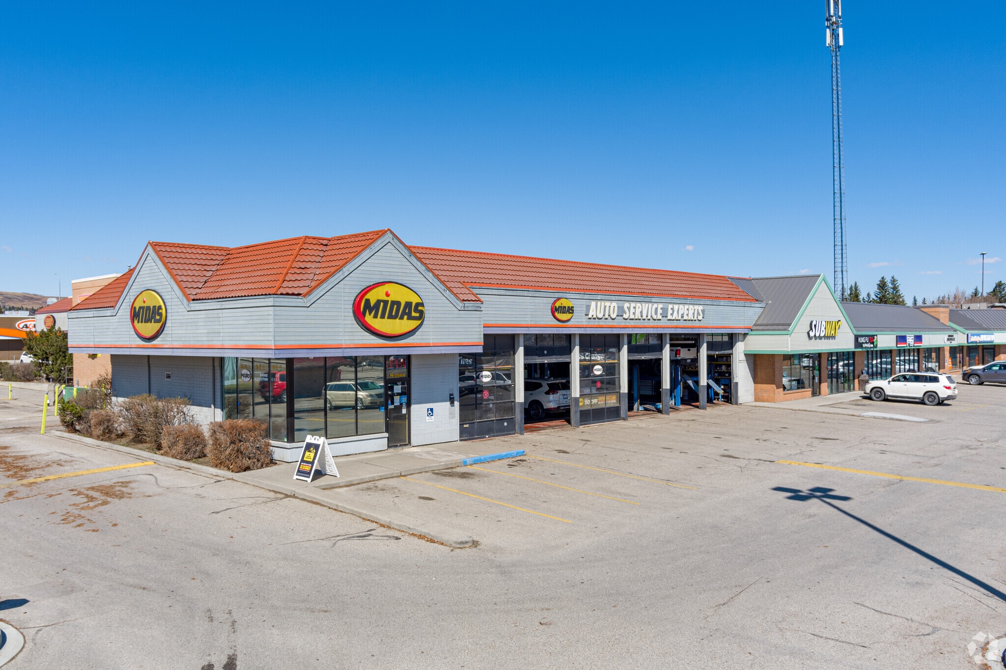 6500 64 Ave NE, Calgary, AB for sale Primary Photo- Image 1 of 1