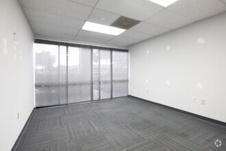 5730-5892 S Semoran Blvd, Orlando, FL for lease Interior Photo- Image 2 of 5