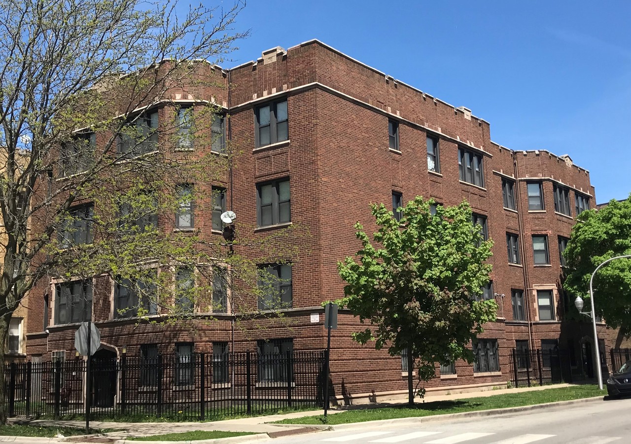 7759 S Phillips Ave, Chicago, IL 60649 | LoopNet