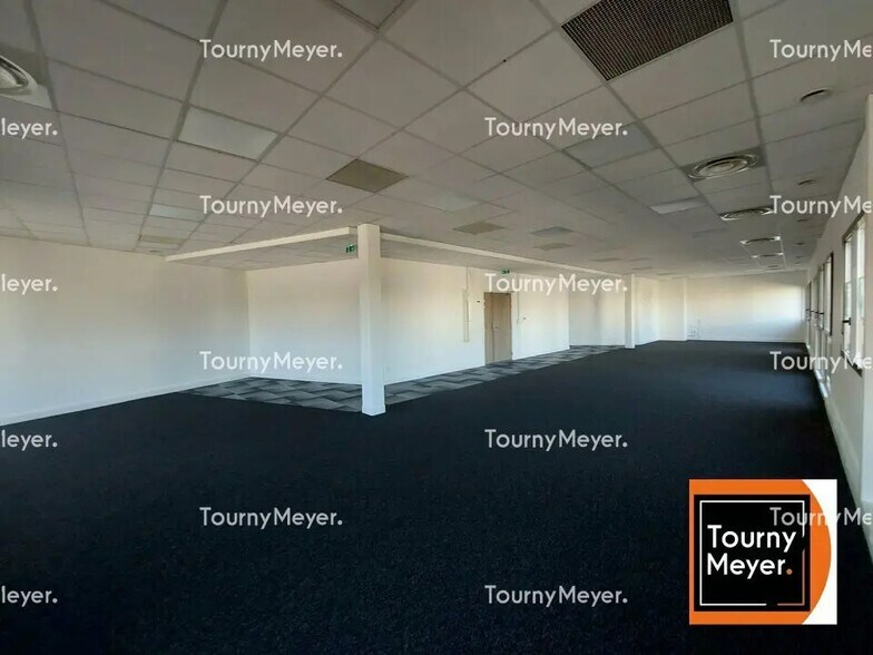 Office in Colomiers for lease - Interior Photo - Image 3 of 5