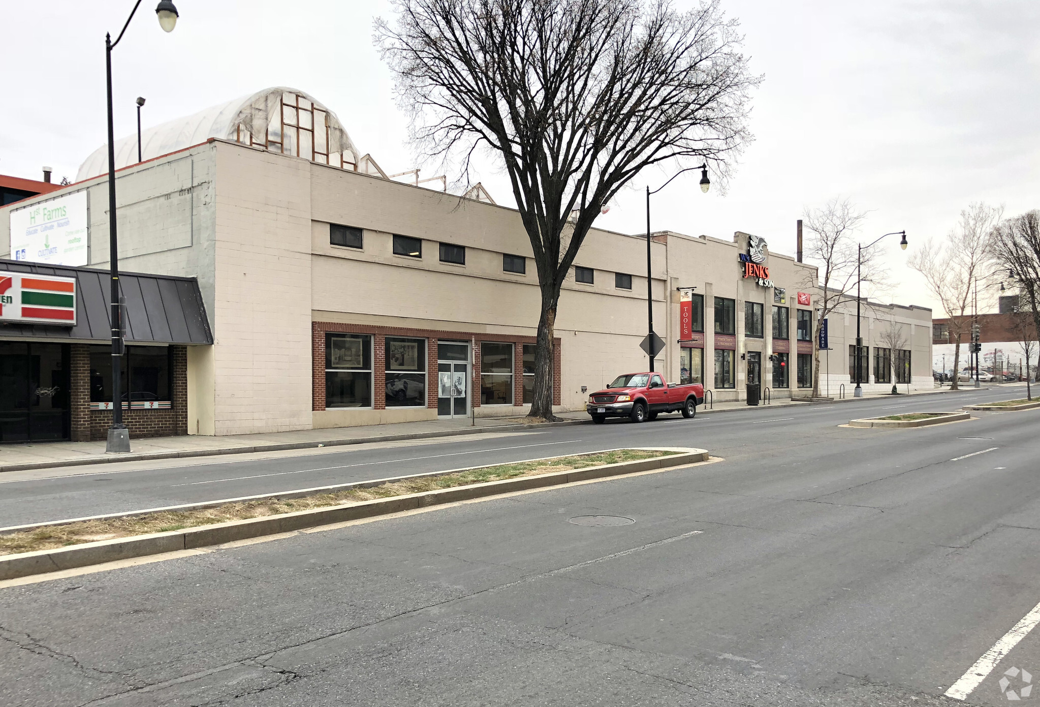 906-910 Bladensburg Rd NE, Washington, DC for sale Primary Photo- Image 1 of 1