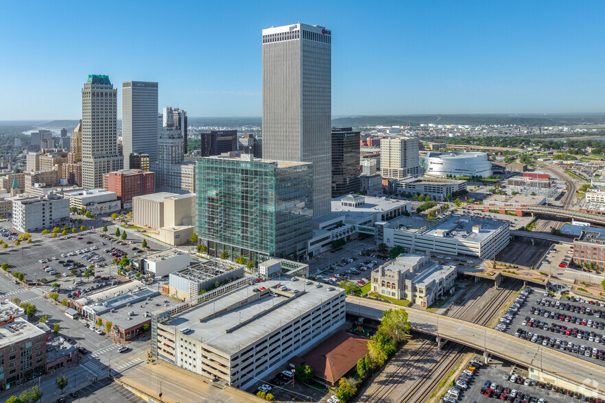 101 E 2nd St, Tulsa, OK for lease - Building Photo - Image 1 of 65