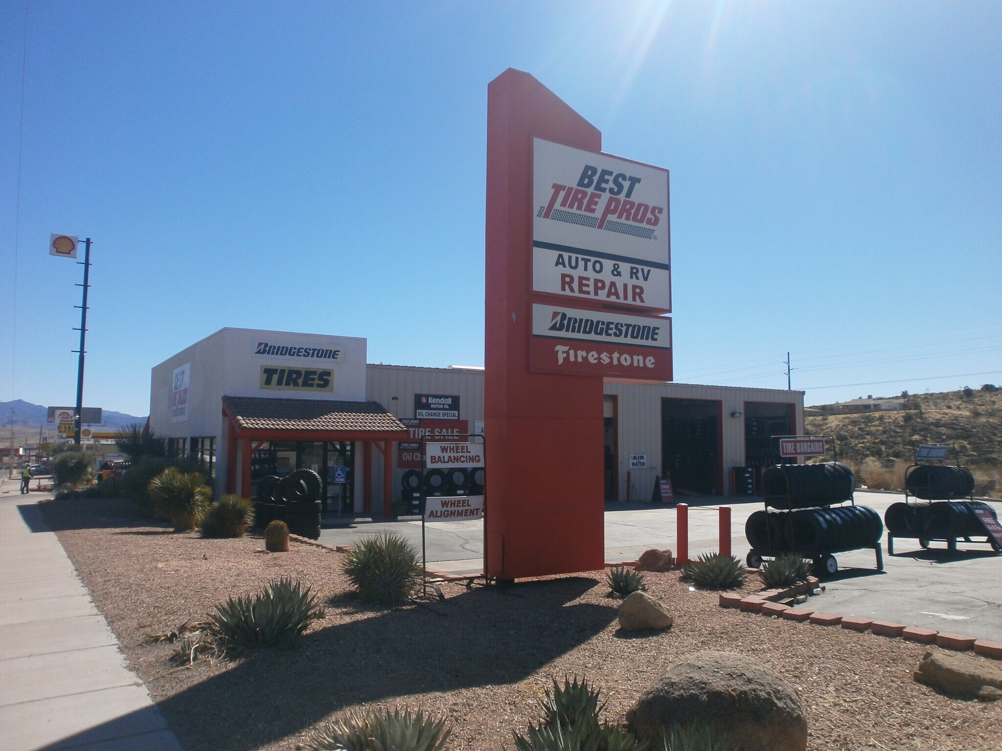 1210 W Beale St, Kingman, AZ 86401 BACK ON THE MARKET Best Tire Pros