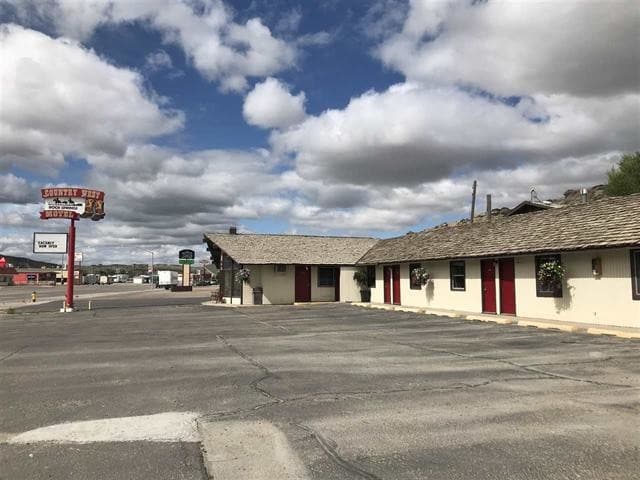 1004 Dewar Dr, Rock Springs, WY for sale - Building Photo - Image 3 of 13