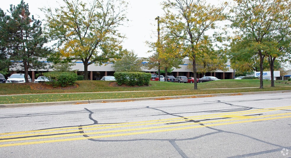 55 E Commerce Dr, Schaumburg, IL for sale - Building Photo - Image 1 of 1