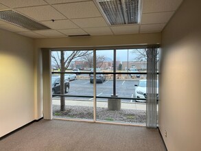 1320 Tower Rd, Schaumburg, IL for lease Interior Photo- Image 1 of 1