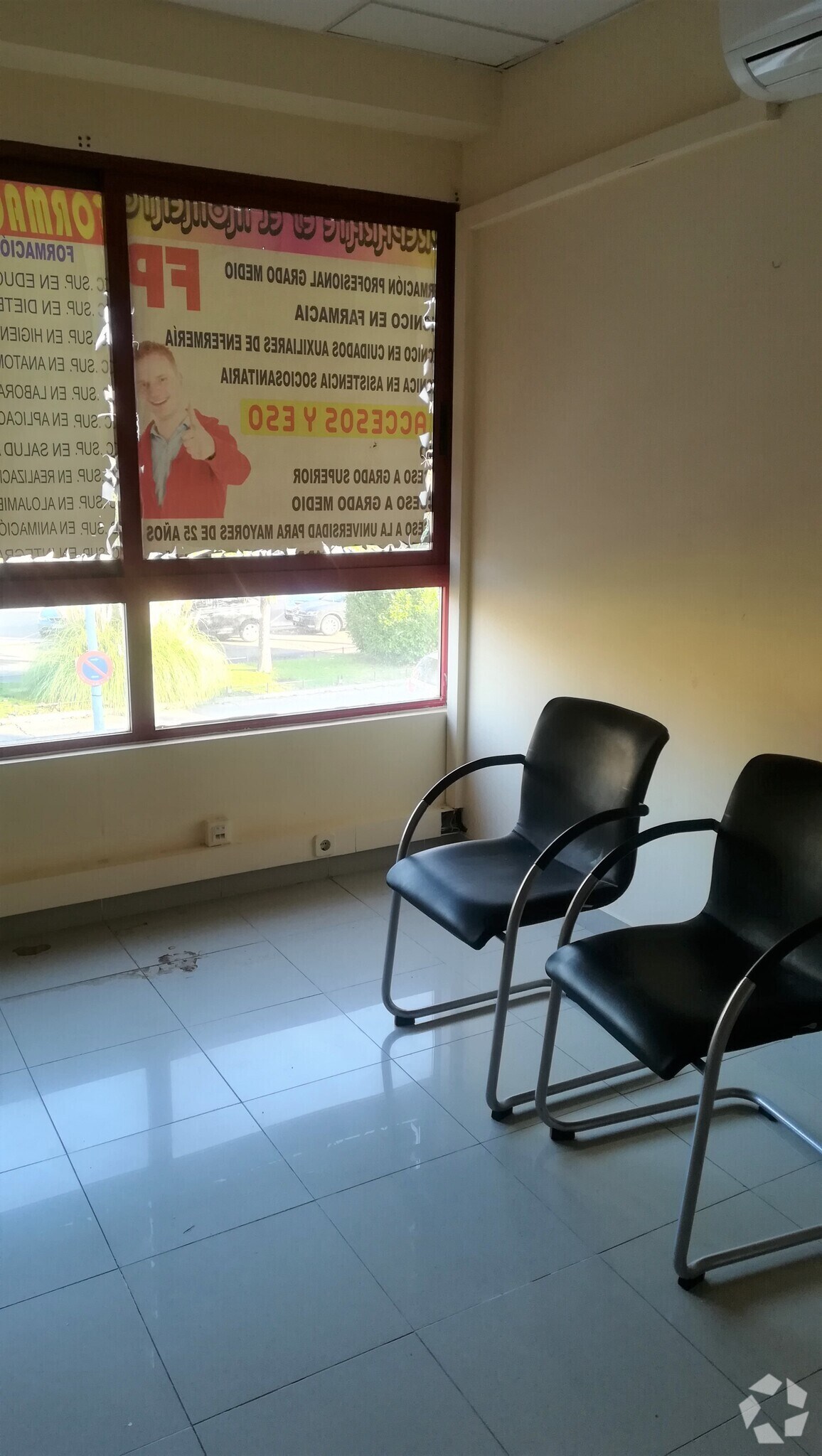 Calle Zaragoza, 22, Alcalá de Henares, Madrid for lease Interior Photo- Image 1 of 2