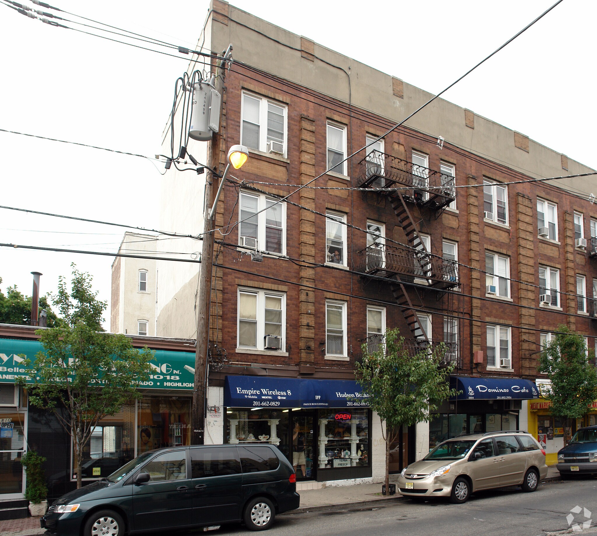 5806 Hudson Ave, West New York, NJ for sale Primary Photo- Image 1 of 1