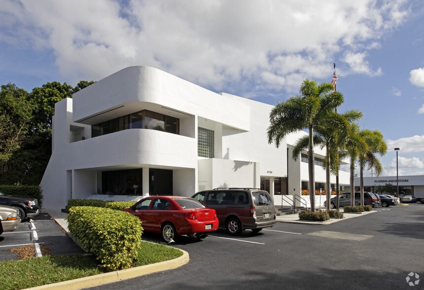 4730 NW 2nd Ave, Boca Raton, FL for lease - Building Photo - Image 1 of 6