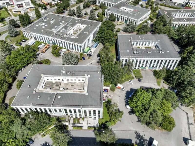 Office in Limonest for lease Building Photo- Image 1 of 19