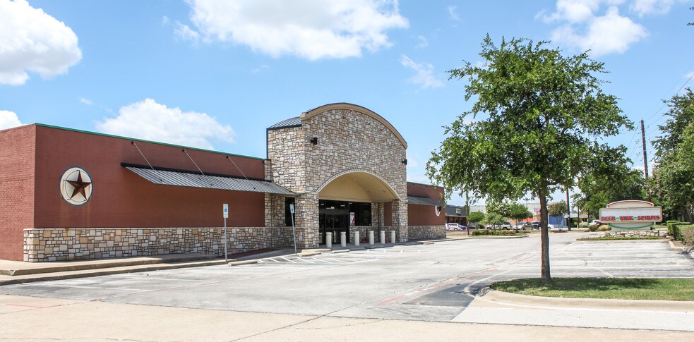 14733 Inwood Rd, Addison, TX for sale - Building Photo - Image 1 of 1