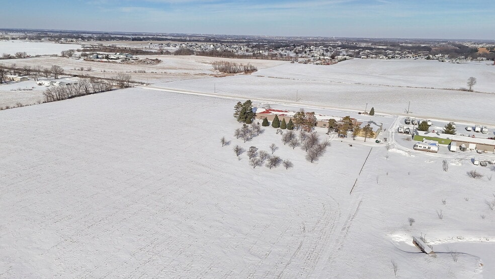 3408 Clarke St, Norwalk, IA for sale - Primary Photo - Image 1 of 59
