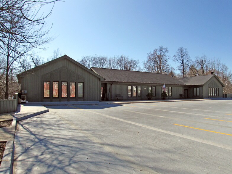 33 River St Chagrin Falls Oh 44022 Office For Lease Loopnet Com