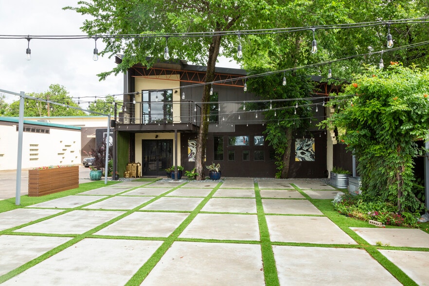 502 Grand Ave, Fort Worth, TX for sale - Building Photo - Image 1 of 11