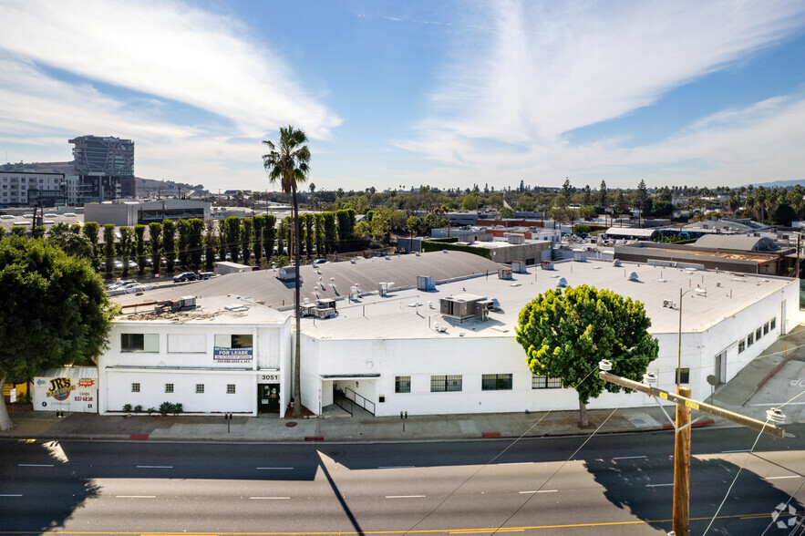 3049-3051 La Cienega Blvd, Culver City, CA for lease - Building Photo - Image 1 of 40