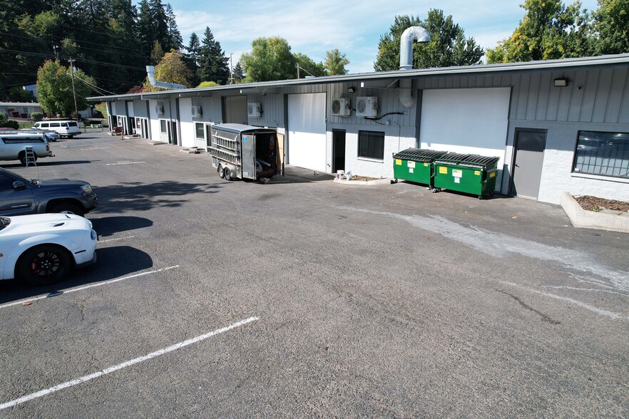 17843 SE Mcloughlin Blvd, Portland, OR for lease - Building Photo - Image 3 of 10