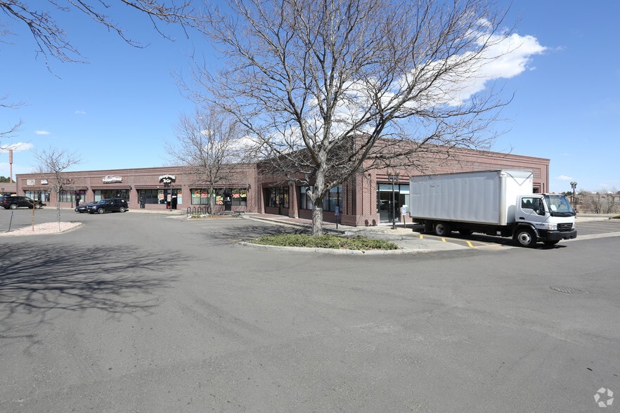 310-386 S Chambers Rd, Aurora, CO for lease - Building Photo - Image 3 of 8