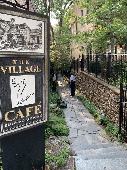 146 Greenway Ct, Blowing Rock, NC for sale - Primary Photo - Image 1 of 1