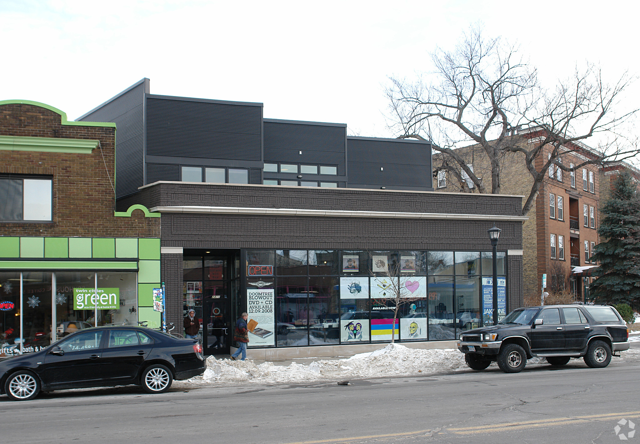 2409 Hennepin Ave, Minneapolis, MN for lease Building Photo- Image 1 of 4