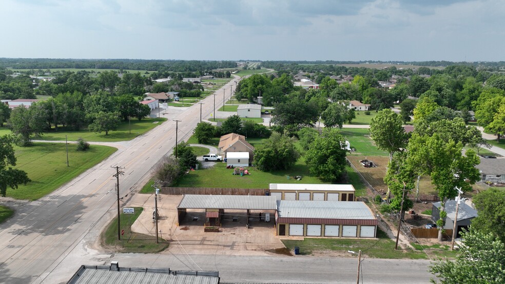 4301 4th, Enid, OK for sale - Primary Photo - Image 1 of 16