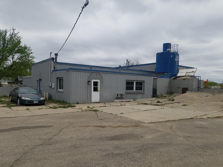 18 E Veterans Memorial Hwy, Kasson, MN for sale - Building Photo - Image 1 of 1